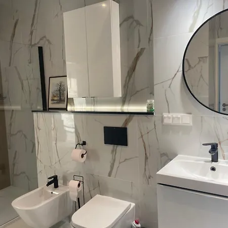 Motylkowa 125 M2 5 Pokoi アパート