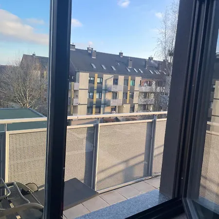 Motylkowa 125 M2 5 Pokoi アパート